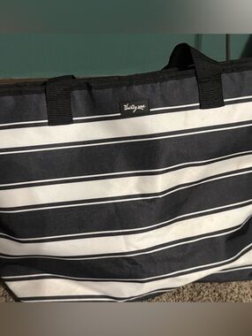 Thirty-One Striped Insulated Tote Bag in Black and White